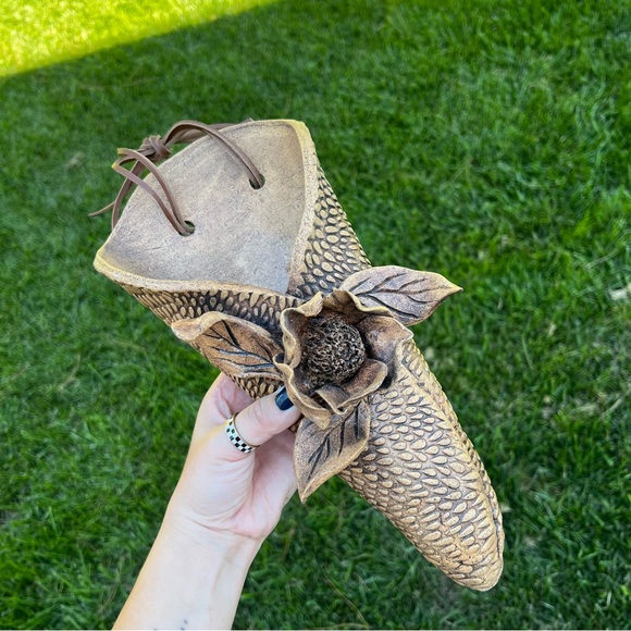 Studio Pottery Floral 3D Wall Pocket Signed by Artist Wall Art Textured Unique - Picture 10 of 12